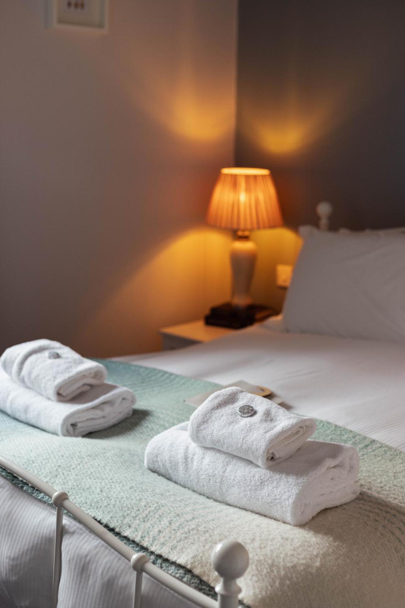 The Devonshire Arms Hotel Baslow Phòng bức ảnh